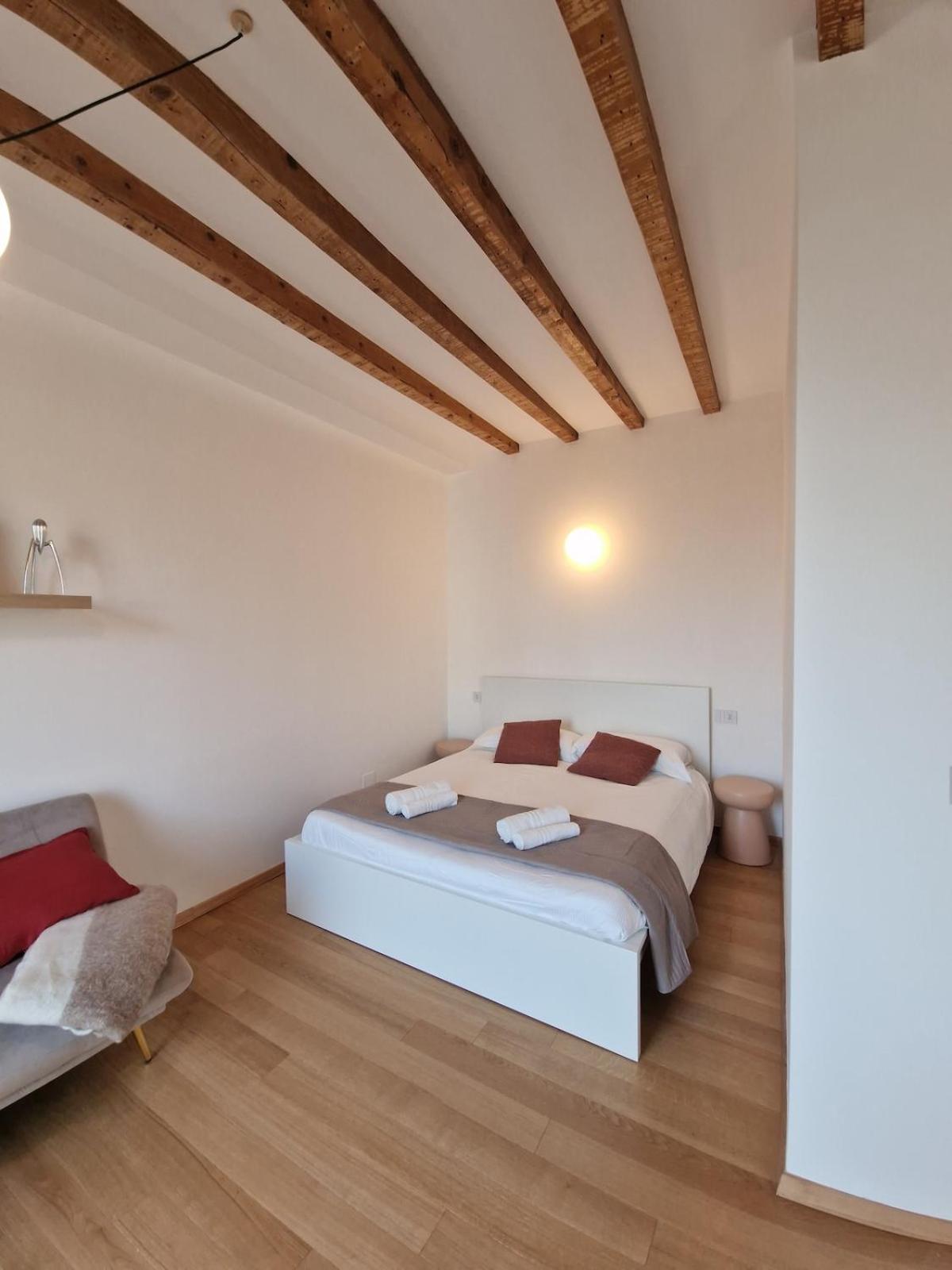 Appartement Camparino Apartment, 10 Min From The Duomo, *
