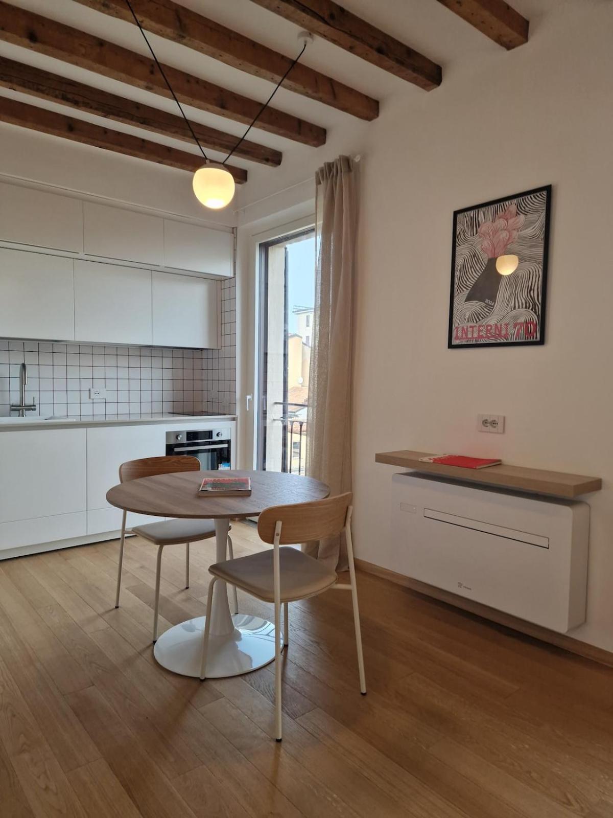 Camparino Apartment, 10 Min From The Duomo, Appartement